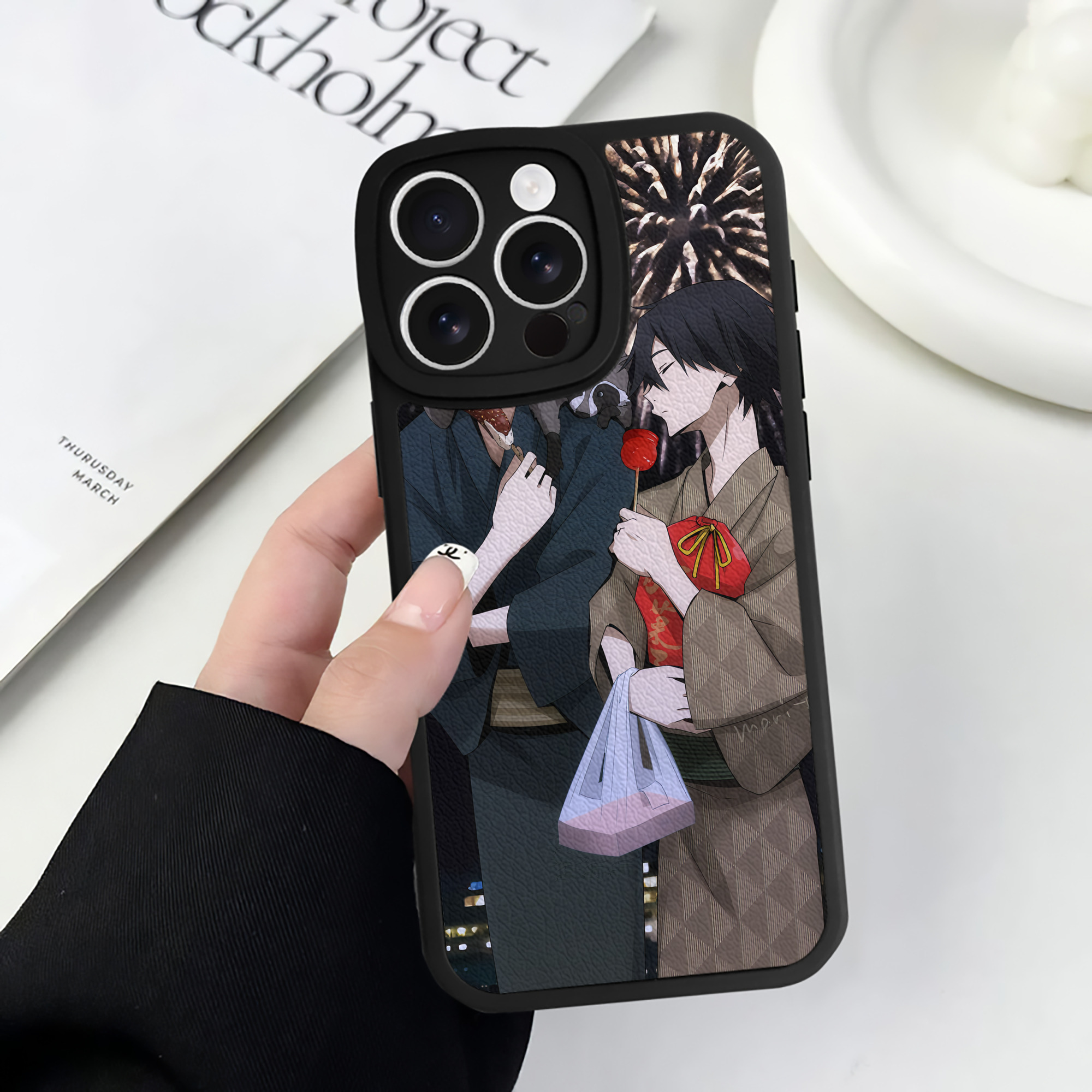 （画像用） 文豪ストレイドッグス Bungo Stray Dogs 【iPhone 16シリーズ対応】シリコンスマホケース（レザー調） 材質：シリコン